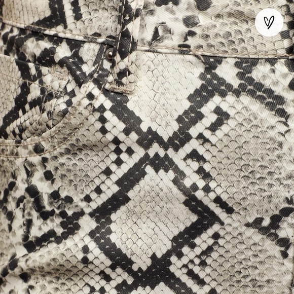 Lulus Python White Coated Denim High Rise Skinny Jeans, Size L, NWT 💖 - Picture 4 of 6